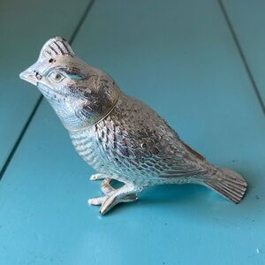 Cutest Silver Bird Figurine Salt or Pepper Shaker 2.5” tall
